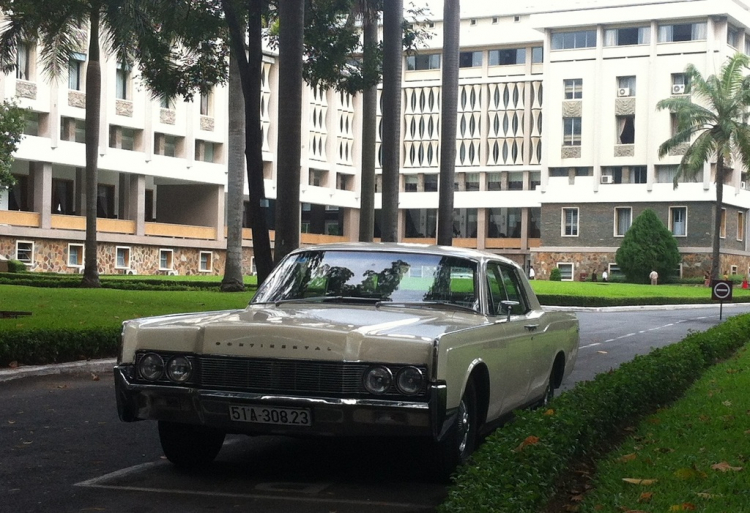 Quý Ông Mỹ - 1966 Lincoln Continental