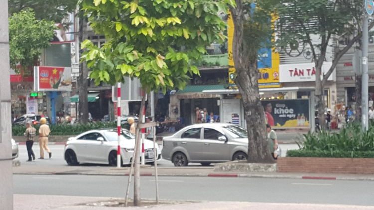 thật tội cho mấy anh