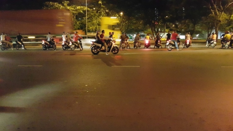 thật tội cho mấy anh