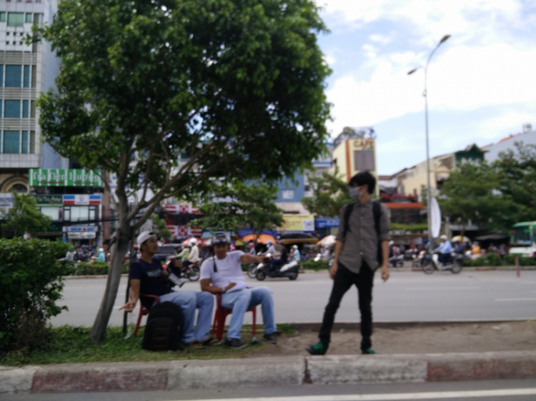 Đang bắn tốc độ tại đường Điện Biên Phủ Đang bắn tốc độ tại đường Điện Biên Phủ