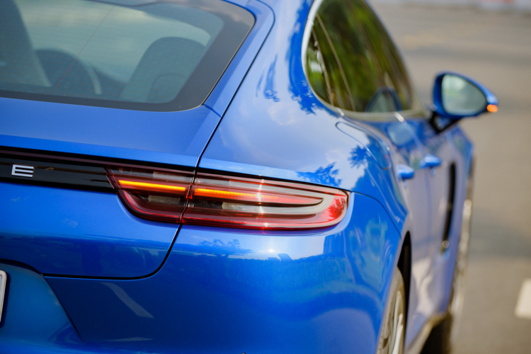 Porsche Panamera 4S 2017: Chiếc sedan hạng sang toàn diện Porsche Panamera 4S 2017: Chiếc sedan hạng sang toàn diện
