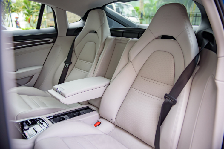 Porsche Panamera 4S 2017: Chiếc sedan hạng sang toàn diện Porsche Panamera 4S 2017: Chiếc sedan hạng sang toàn diện
