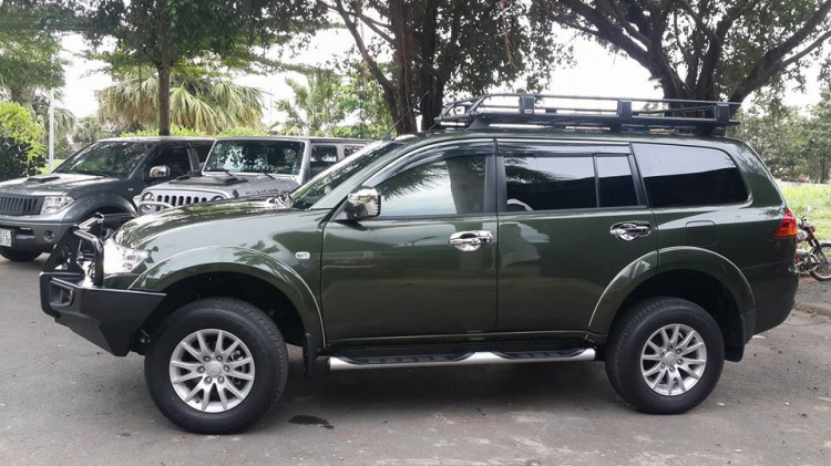 Pajero Sport 2015 màu đỏ!