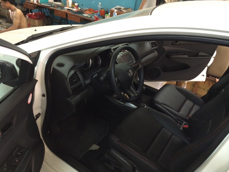 Nhờ bác Tám may nệm và anh em diễn đàn tư vấn giúp Bọc da honda city Nhờ bác Tám may nệm và anh em diễn đàn tư vấn giúp Bọc da honda city