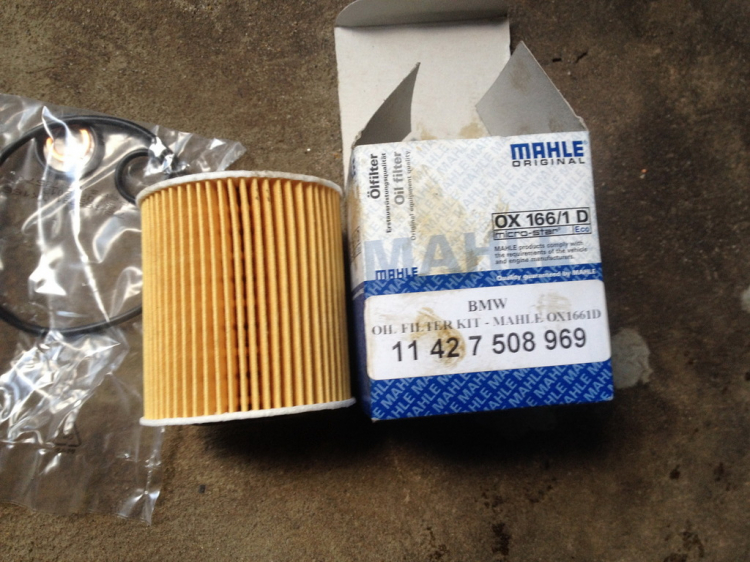 Khoe xe E46 mới mua + quá trình dọn xe. Khoe xe E46 mới mua + quá trình dọn xe.