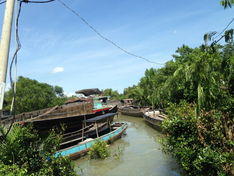 Độc hành vượt Cửu Long Giang