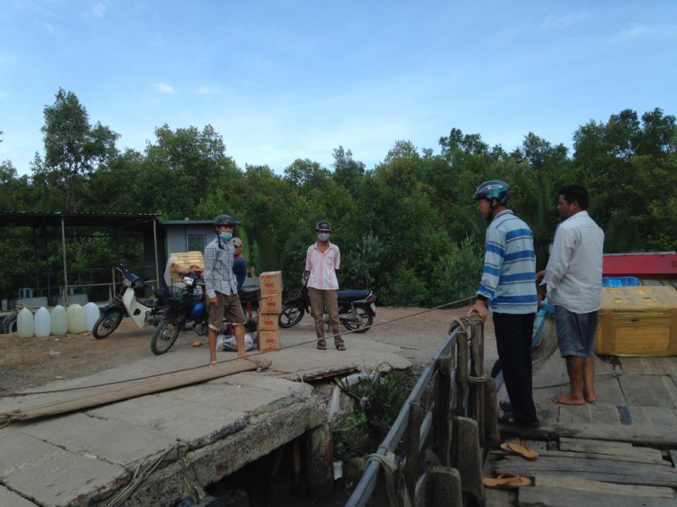 Độc hành vượt Cửu Long Giang