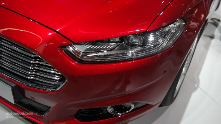 Ford Mondeo 2015 ra mắt tại Paris Motor Show 2014