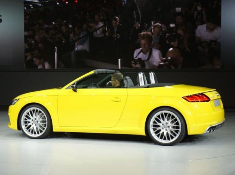 Audi ra mắt TT S Roadster 2015