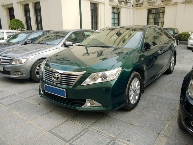 Đây đã là con Camry có màu chất nhất Việt Nam chưa các cụ :))