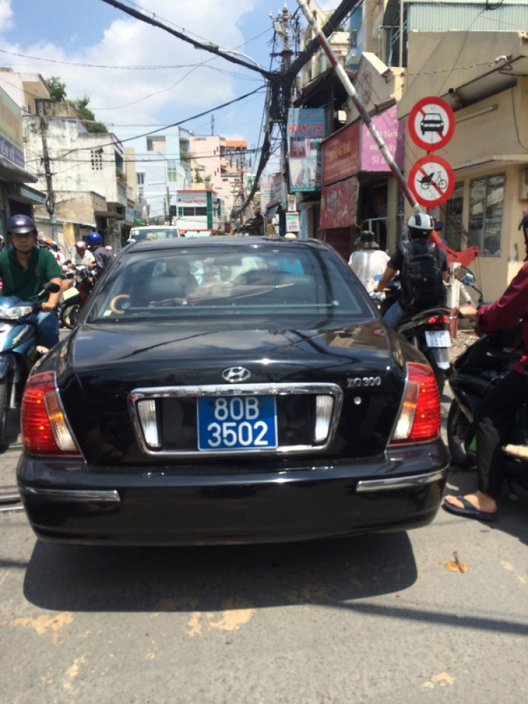 Vào xem rồi đi ra