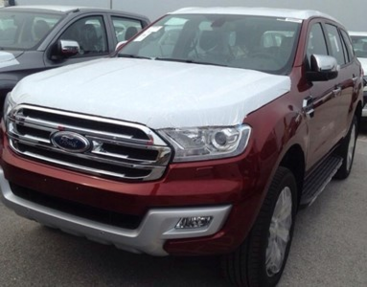 Ford Everest hoàn toàn mới đã có giá tại Việt Nam