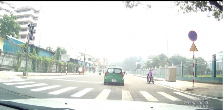 Thông xe Phạm Văn Đồng Thông xe Phạm Văn Đồng