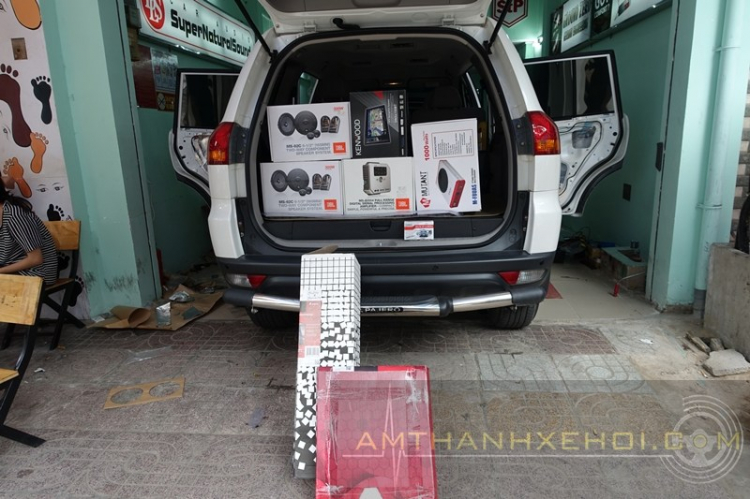 Nâng cấp âm thanh vs cách âm nhẹ nhàng cho Pajero Sport Nâng cấp âm thanh vs cách âm nhẹ nhàng cho Pajero Sport