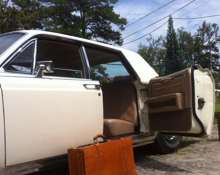 Quý Ông Mỹ - 1966 Lincoln Continental