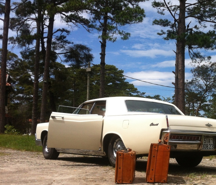 Quý Ông Mỹ - 1966 Lincoln Continental