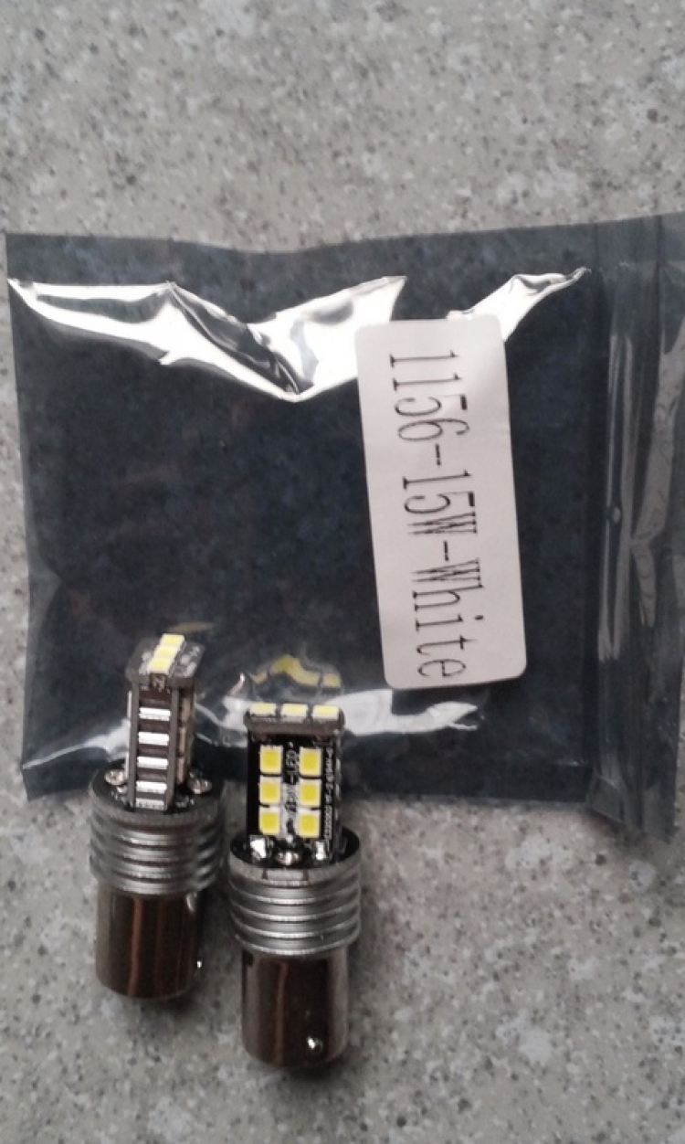 Bác nào cần Đèn Xenon hàng xuất Mỹ và Đèn LED Sale Off Bác nào cần Đèn Xenon hàng xuất Mỹ và Đèn LED Sale Off
