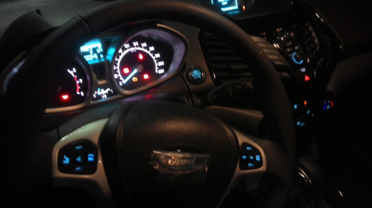 @Hải Nguyễn: Fiesta Ecoboost - Ecosport đầu tiên tại VN phục hồi chức năng Cruise control @Hải Nguyễn: Fiesta Ecoboost - Ecosport đầu tiên tại VN phục hồi chức năng Cruise control