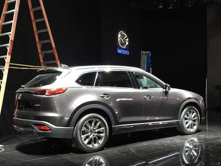 Soi “ảnh nóng” Mazda CX-9 hoàn toàn mới