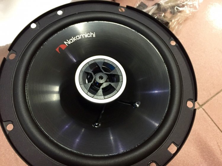 Nâng cấp âm thanh Nakamichi component cho Hyundai i10