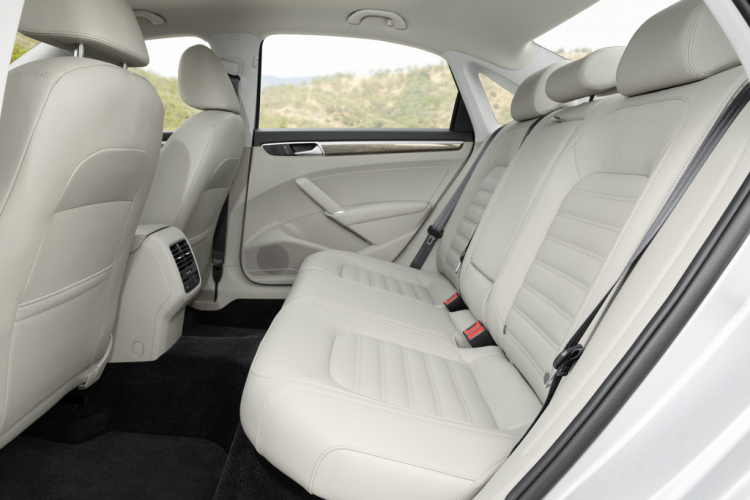 Passat 2016 chuẩn bị về Việt Nam