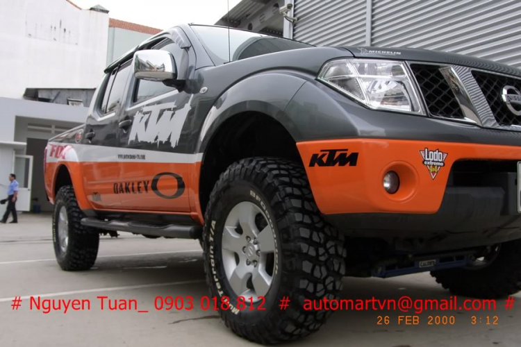 Gặp chủ nhân trẻ tuổi của chiếc Ford Ranger 2016 độ hầm hố