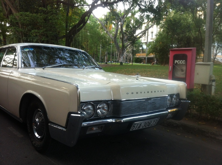 Quý Ông Mỹ - 1966 Lincoln Continental