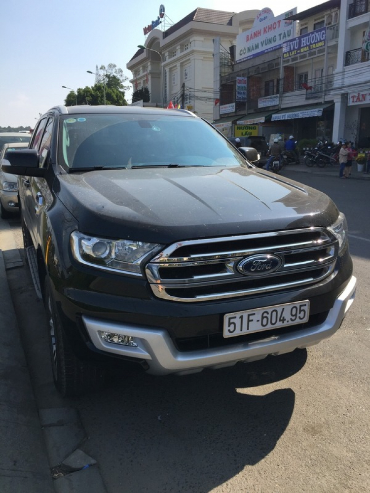 Ford Việt Nam chốt giá Everest 2016: 1,6 tỷ đồng cho bản 3.2 4x4