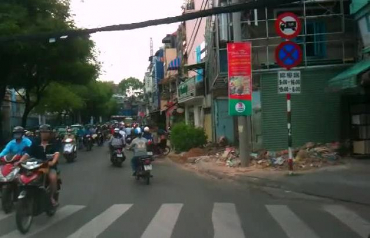 Bảng này có đâu xe được không các bác