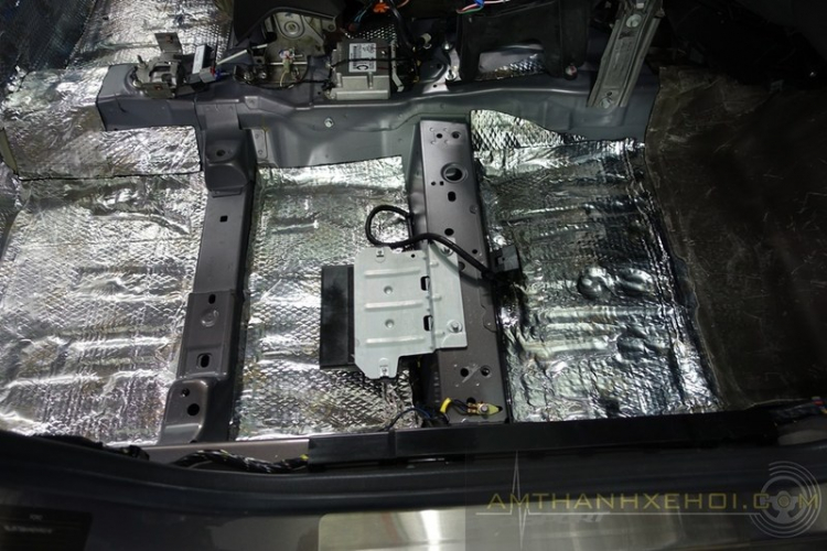 Ford Ecosport - Cách âm và nâng cấp nhẹ âm thanh. Ford Ecosport - Cách âm và nâng cấp nhẹ âm thanh.