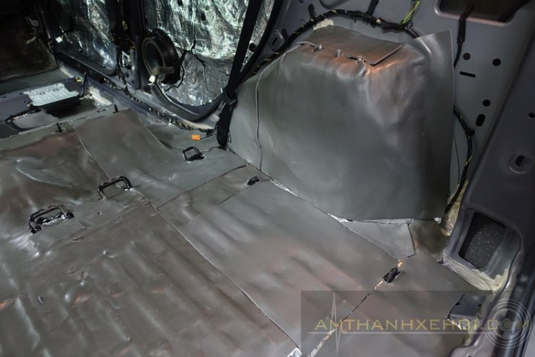 Ford Ecosport - Cách âm và nâng cấp nhẹ âm thanh. Ford Ecosport - Cách âm và nâng cấp nhẹ âm thanh.