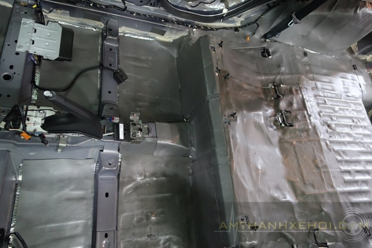 Ford Ecosport - Cách âm và nâng cấp nhẹ âm thanh. Ford Ecosport - Cách âm và nâng cấp nhẹ âm thanh.