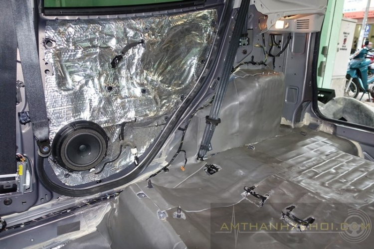 Ford Ecosport - Cách âm và nâng cấp nhẹ âm thanh. Ford Ecosport - Cách âm và nâng cấp nhẹ âm thanh.