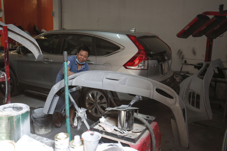 Quá trình nâng cấp Mazda3 của Thần Đèn tại khactrungoto. Quá trình nâng cấp Mazda3 của Thần Đèn tại khactrungoto.