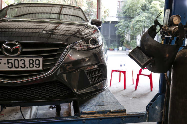 Quá trình nâng cấp Mazda3 của Thần Đèn tại khactrungoto. Quá trình nâng cấp Mazda3 của Thần Đèn tại khactrungoto.