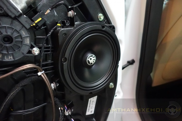 Hyundai Sonata 2015 nâng cấp hệ thống nghe nhìn.