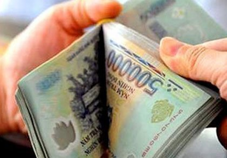 nhửng mấu giấy để trên kính lái... nhửng mấu giấy để trên kính lái...