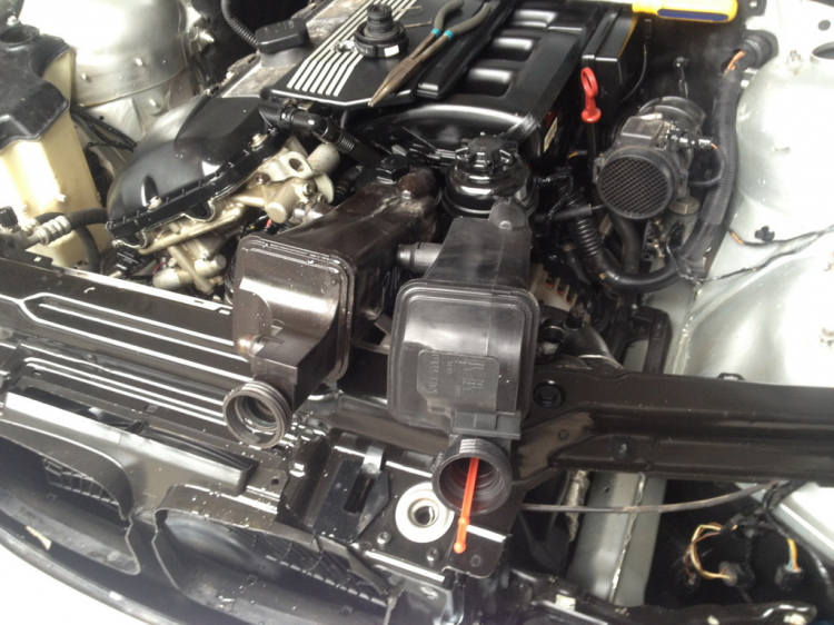 Khoe xe E46 mới mua + quá trình dọn xe. Khoe xe E46 mới mua + quá trình dọn xe.