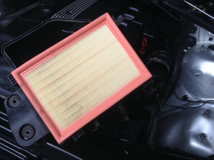 Khoe xe E46 mới mua + quá trình dọn xe. Khoe xe E46 mới mua + quá trình dọn xe.