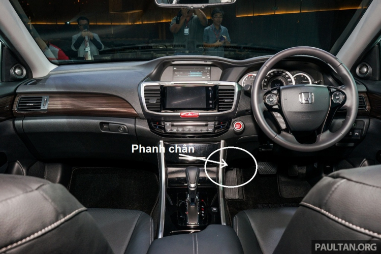 Honda Accord 2016 ra mắt tại Malaysia với 3 phiên bản có giá từ 790 triệu đồng Honda Accord 2016 ra mắt tại Malaysia với 3 phiên bản có giá từ 790 triệu đồng
