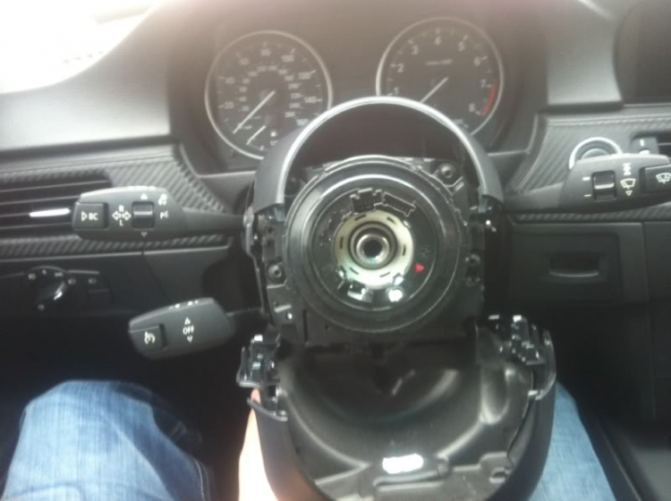 HƯỚNG DẪN CHI TIẾT CÁCH RETROFIT PADDLE SHIFTS CHO E90 HƯỚNG DẪN CHI TIẾT CÁCH RETROFIT PADDLE SHIFTS CHO E90
