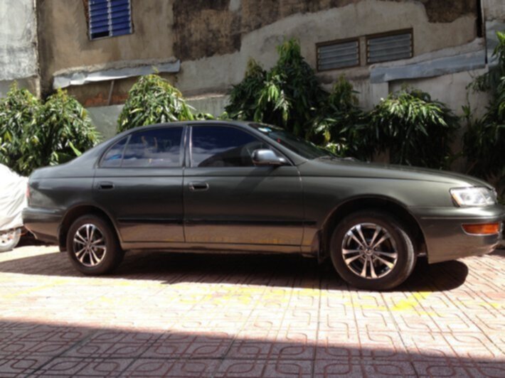 Toyota Corona 1992 - 1996 mắt híp đít bồng (Na béo ) Toyota Corona 1992 - 1996 mắt híp đít bồng (Na béo )