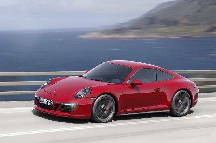 Ra mắt Porsche 911 Carrera GTS 2015