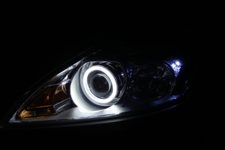 Chuyên Độ gương & đèn Biexenon cho các loại xe . Bán Những bóng Philips Lumiled đủ các lo trang 61 . Chuyên Độ gương & đèn Biexenon cho các loại xe . Bán Những bóng Philips Lumiled đủ các lo trang 61 .