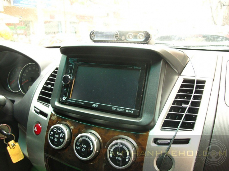 <<Tham Khảo>> DVD Hàng hiệu Kenwood, JVC - Camera trước & sau - Màn hình gối đầu. <<Tham Khảo>> DVD Hàng hiệu Kenwood, JVC - Camera trước & sau - Màn hình gối đầu.
