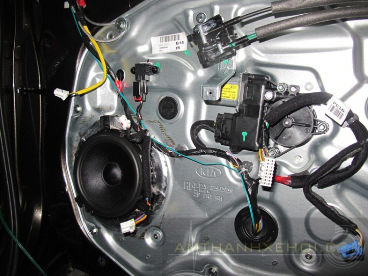 Vũ Car Workshop: Chuyên độ "âm thanh - hình ảnh - mâm - body" cho xe hơi. Vũ Car Workshop: Chuyên độ "âm thanh - hình ảnh - mâm - body" cho xe hơi.