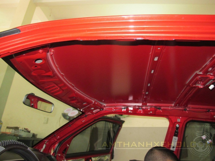 Vũ Car Workshop: Chuyên độ "âm thanh - hình ảnh - mâm - body" cho xe hơi. Vũ Car Workshop: Chuyên độ "âm thanh - hình ảnh - mâm - body" cho xe hơi.