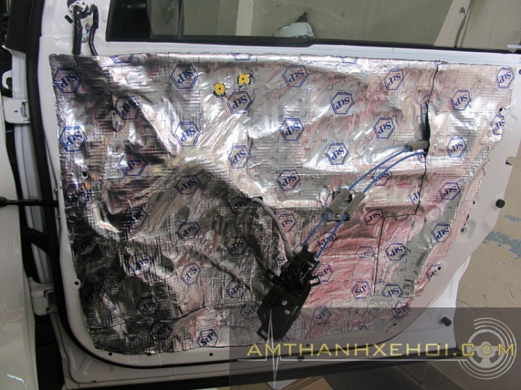 Vũ Car Workshop: Chuyên độ "âm thanh - hình ảnh - mâm - body" cho xe hơi. Vũ Car Workshop: Chuyên độ "âm thanh - hình ảnh - mâm - body" cho xe hơi.