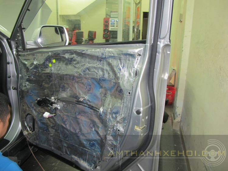 Vũ Car Workshop: Chuyên độ "âm thanh - hình ảnh - mâm - body" cho xe hơi. Vũ Car Workshop: Chuyên độ "âm thanh - hình ảnh - mâm - body" cho xe hơi.