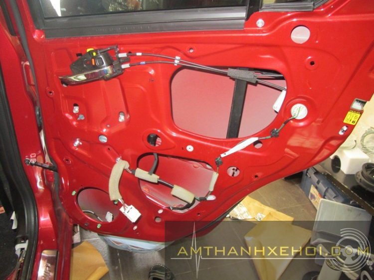 Vũ Car Workshop: Chuyên độ "âm thanh - hình ảnh - mâm - body" cho xe hơi. Vũ Car Workshop: Chuyên độ "âm thanh - hình ảnh - mâm - body" cho xe hơi.